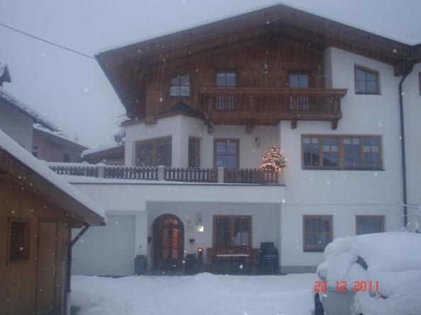 Ferienwohnung Kroessbacher Нойштифт-им-Штубайталь Экстерьер фото