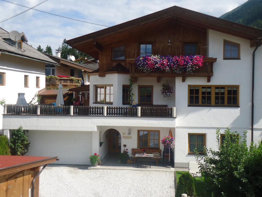 Ferienwohnung Kroessbacher Нойштифт-им-Штубайталь Экстерьер фото